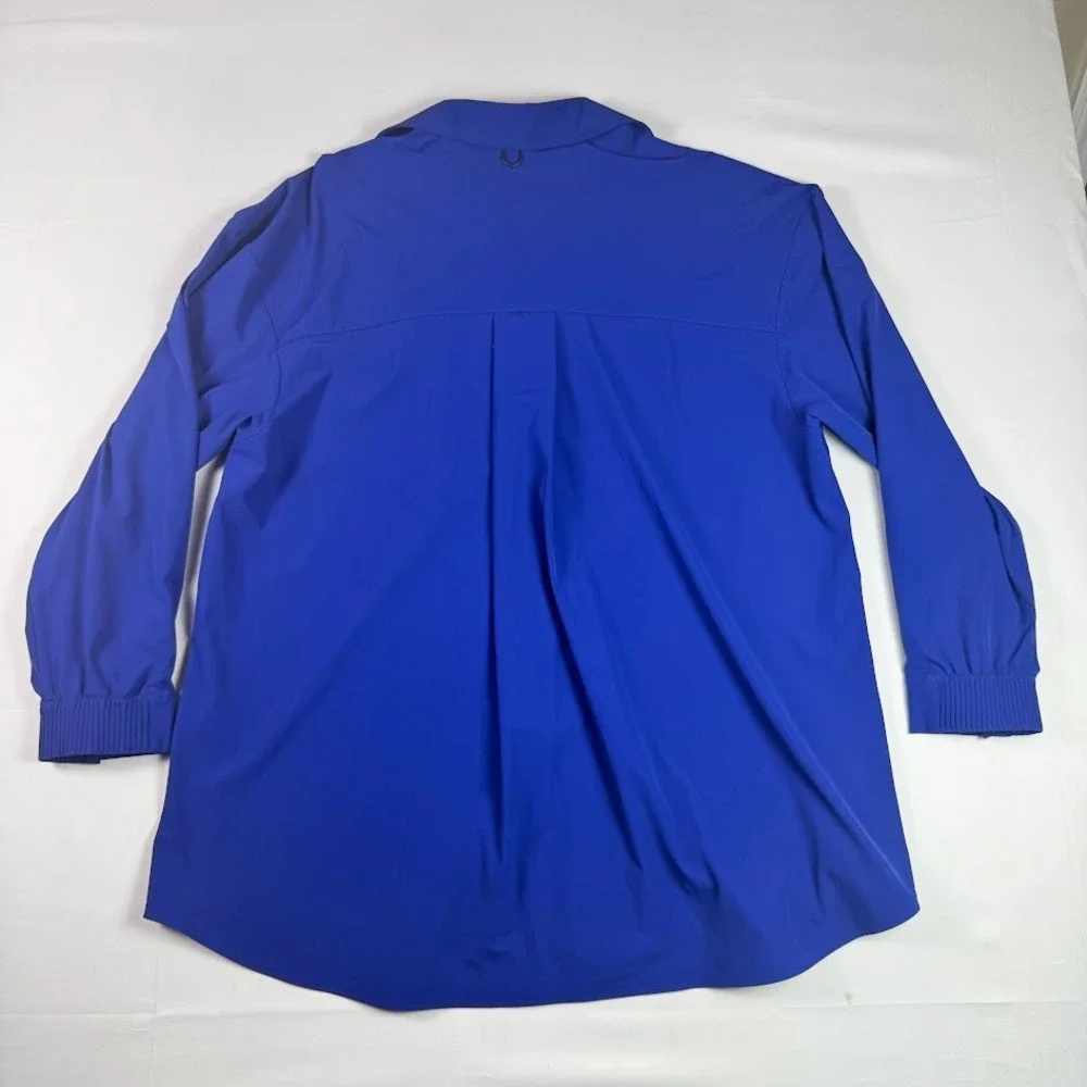 Nike 24.7 Dri-FIT Oversized Royal Blue Snap Buttons Long Sleeve Shirt Womens M
